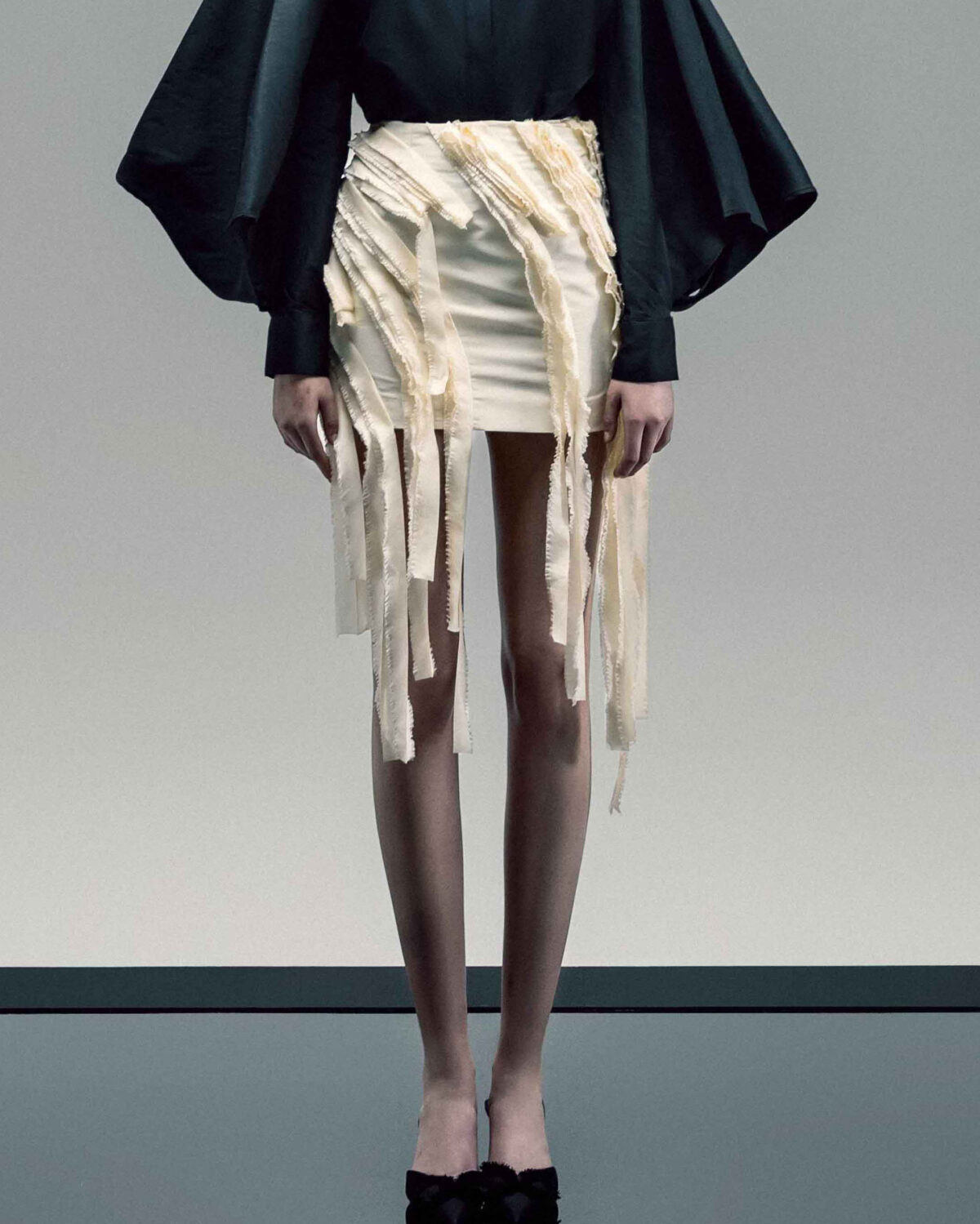 Dropping Frilled Ribbons Cream Taffeta Mini Skirt