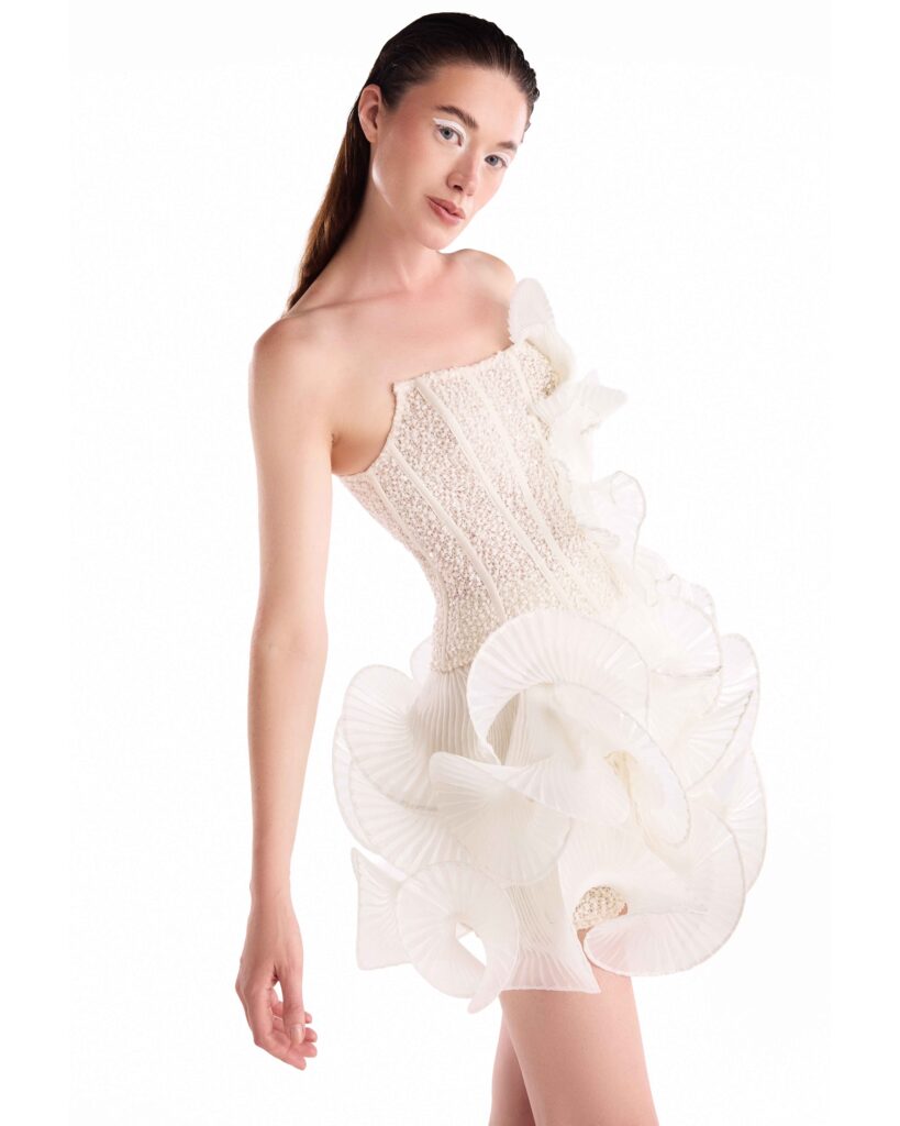 Voluminous Shell-Like Plissé Organza Mini Skirt 